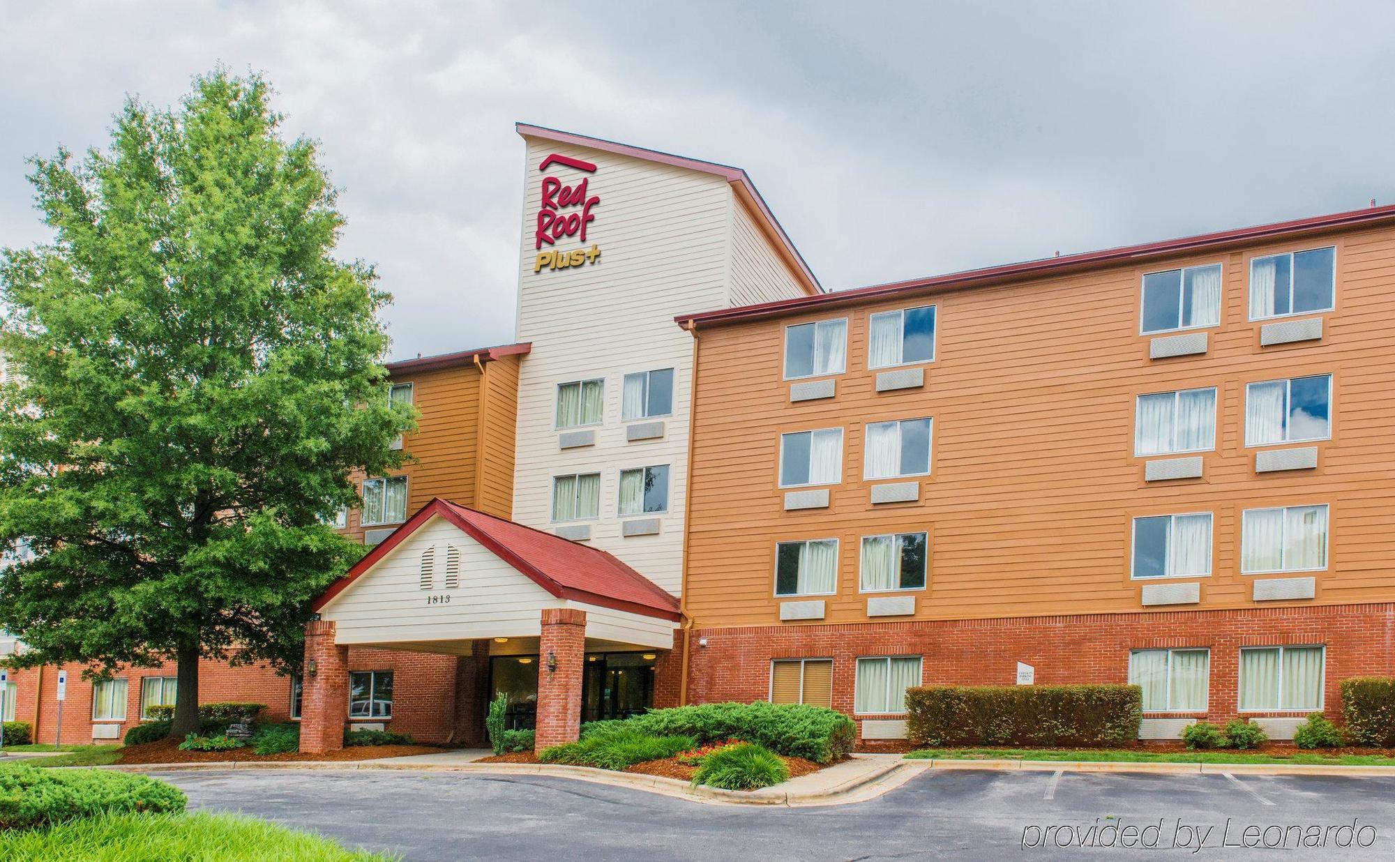 Red Roof Inn Plus Raleigh Downtown Ncsu Conv Center Exterior foto